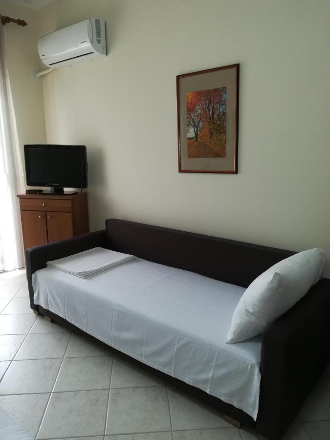 Apartment Ey Zhn Néa Khilí 외부 사진